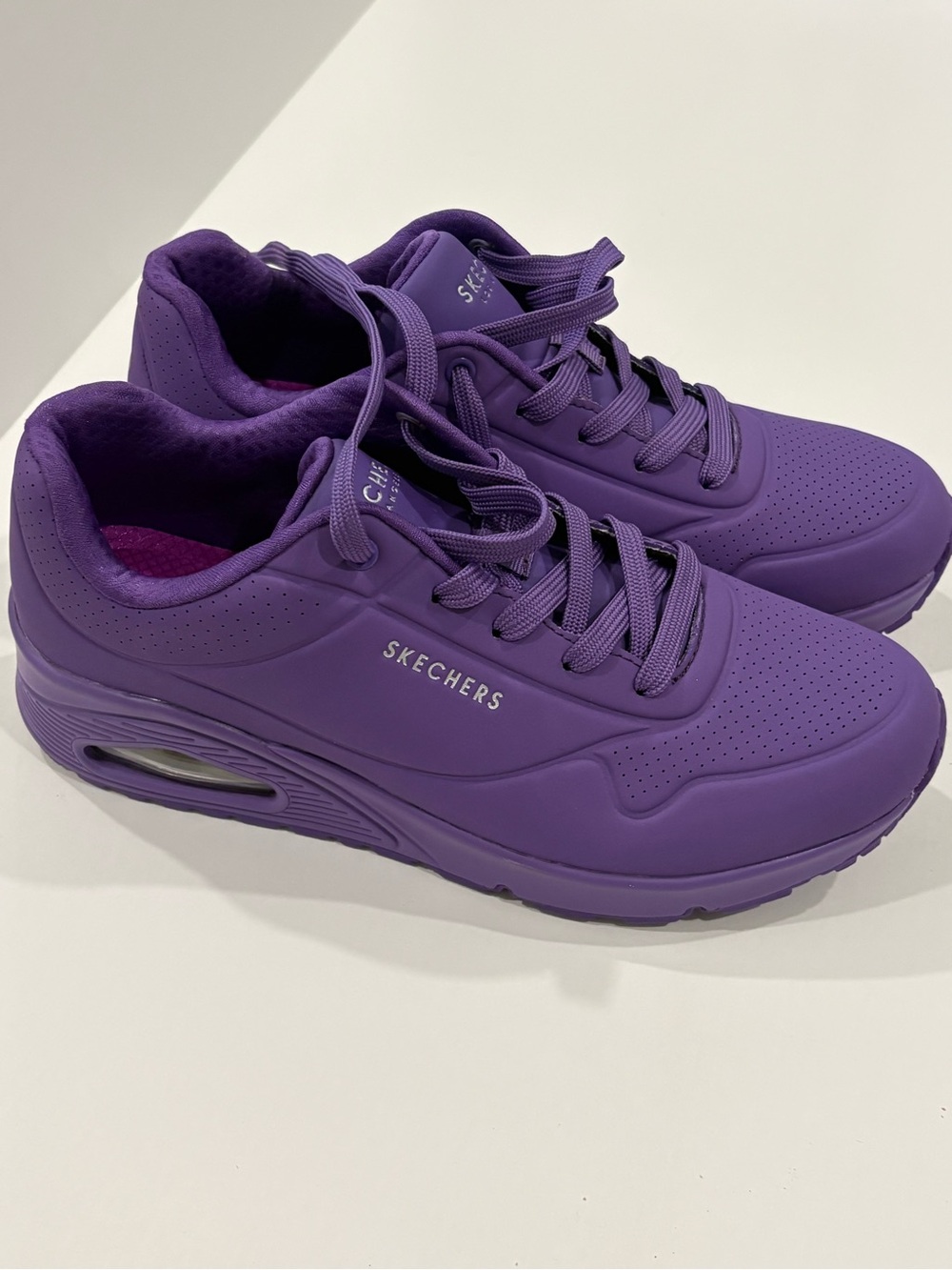Skechers uno-night shades Women's Solid Purple Athletic Shoes size 10